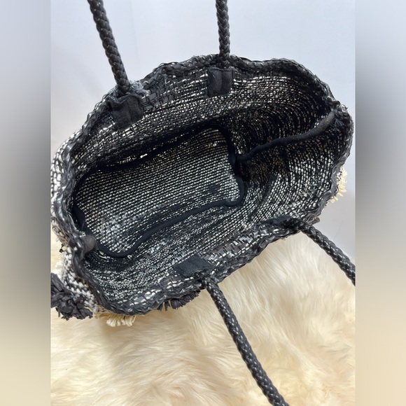 Anthropologie Black and Cream Flower Raffia/ Tweed Field of Flowers Tote Bag - Picture 5 of 12